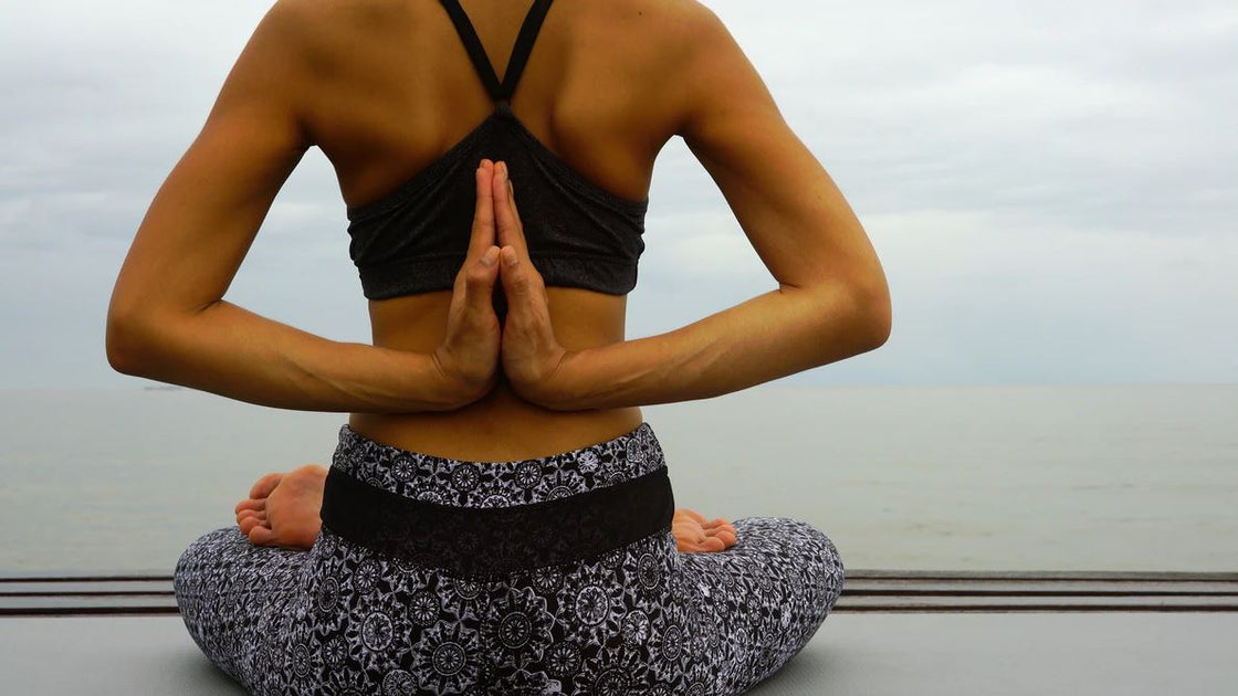 What To Wear To Bikram Yoga? – Yogi Bare